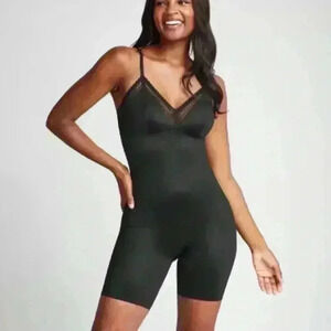 SPANX Women's Feminine Shaping Mid-Thigh Bodysuit XL Black